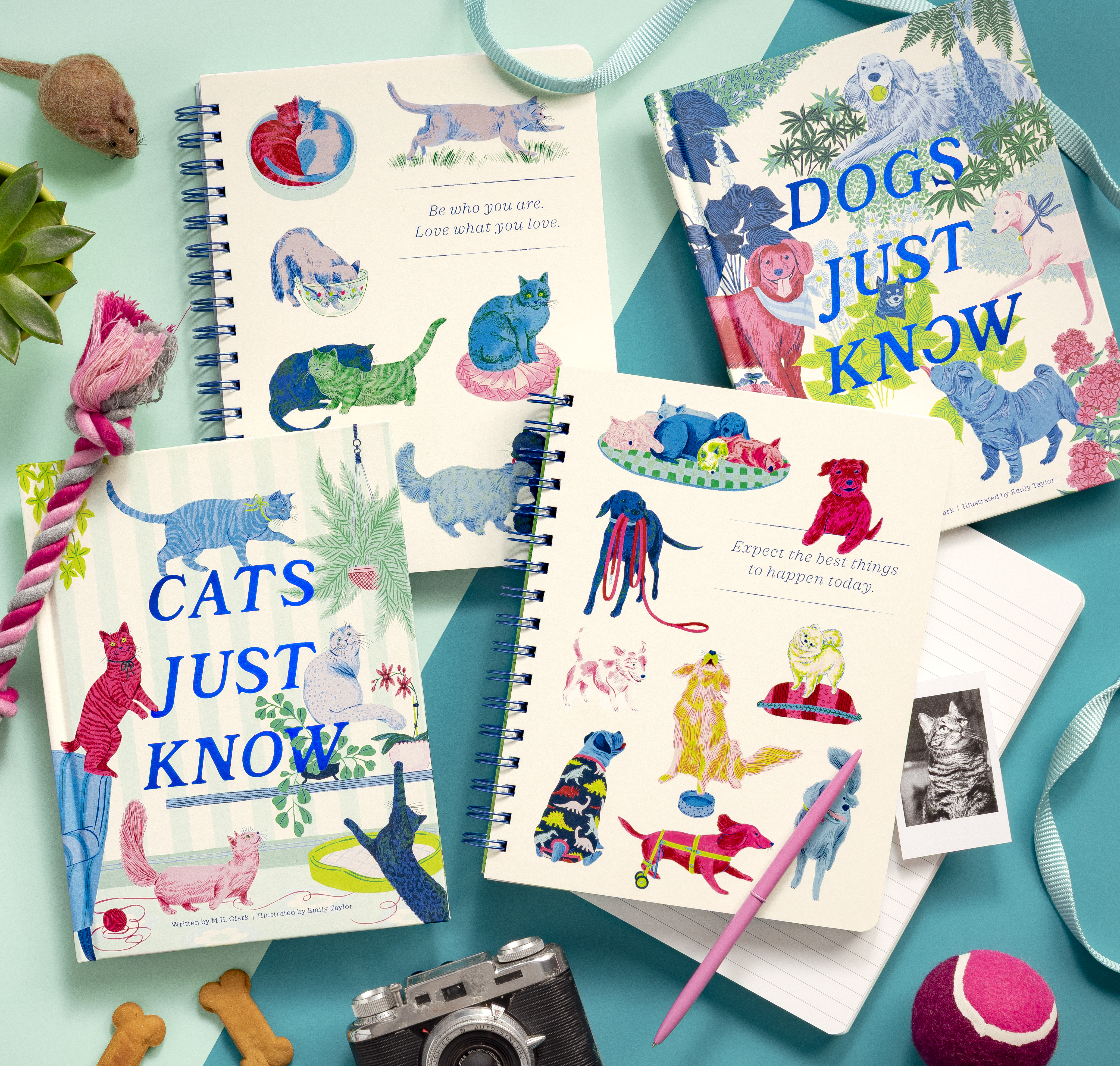 Cat/Dog Spiral Notebook and Cats/Dogs Just Know gift books