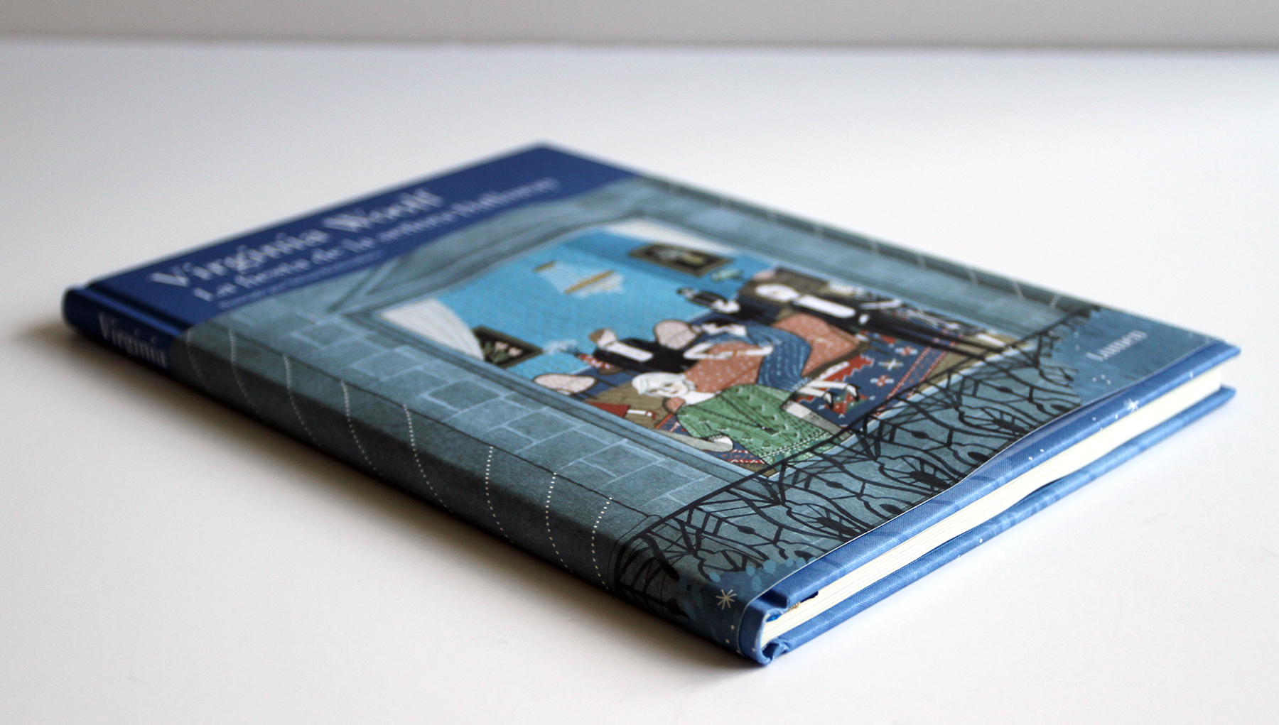 additional book photo